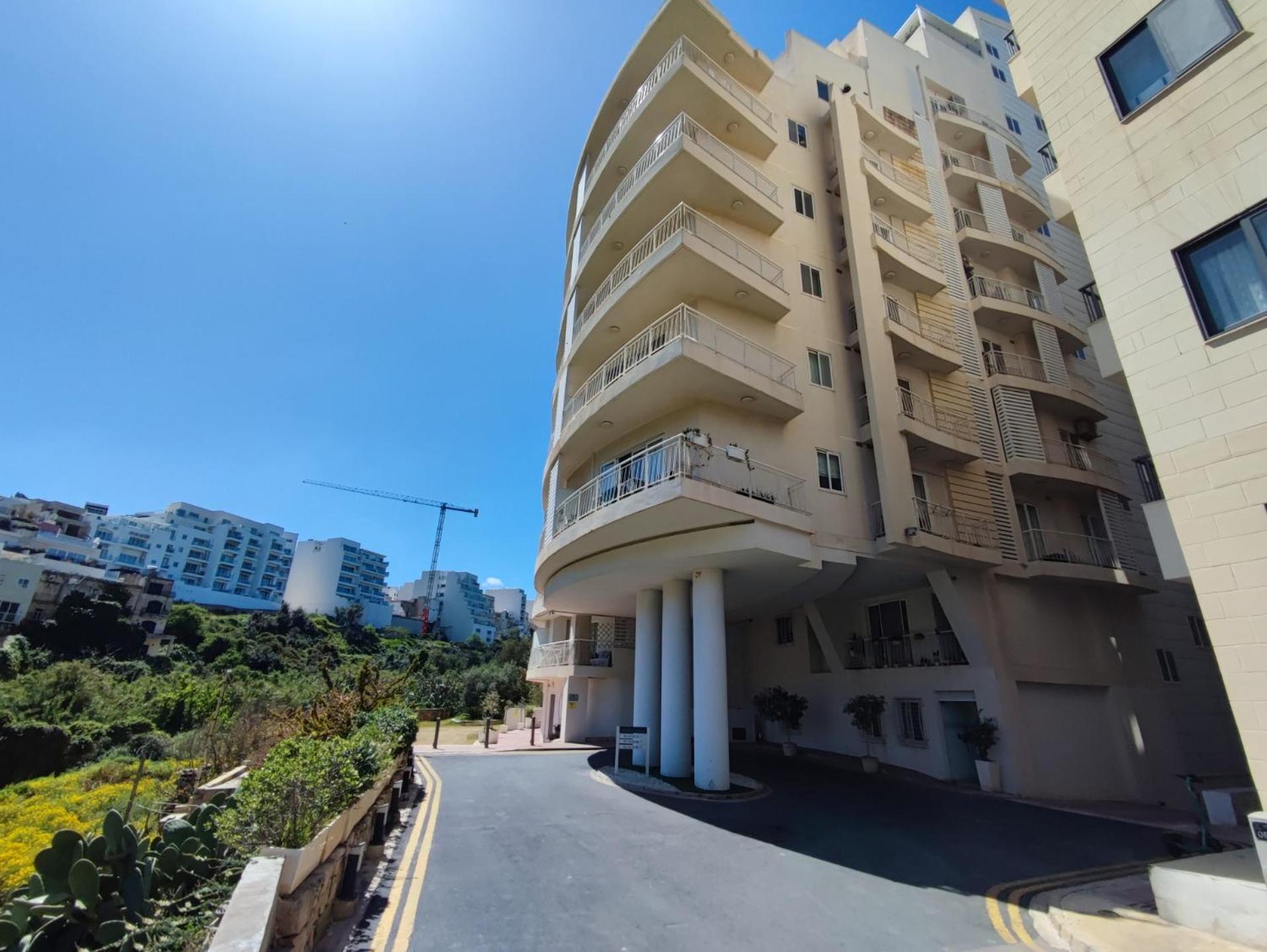 St Julians - Balluta 2 Bedroom Apartment Saint Julian's Exterior photo